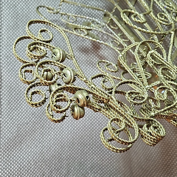 Vintage Gold Twisted Metal Reindeer and Sleigh.  Large 18" x 13.5" x 5.75 - Picture 2 of 7